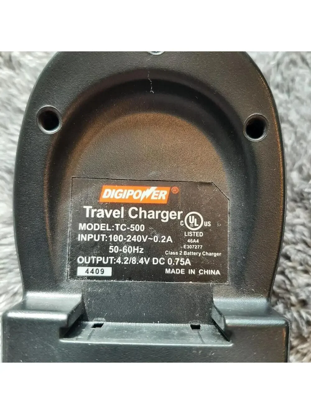 Digipower TC-500 Universal Travel Camera Battery Charger Untested